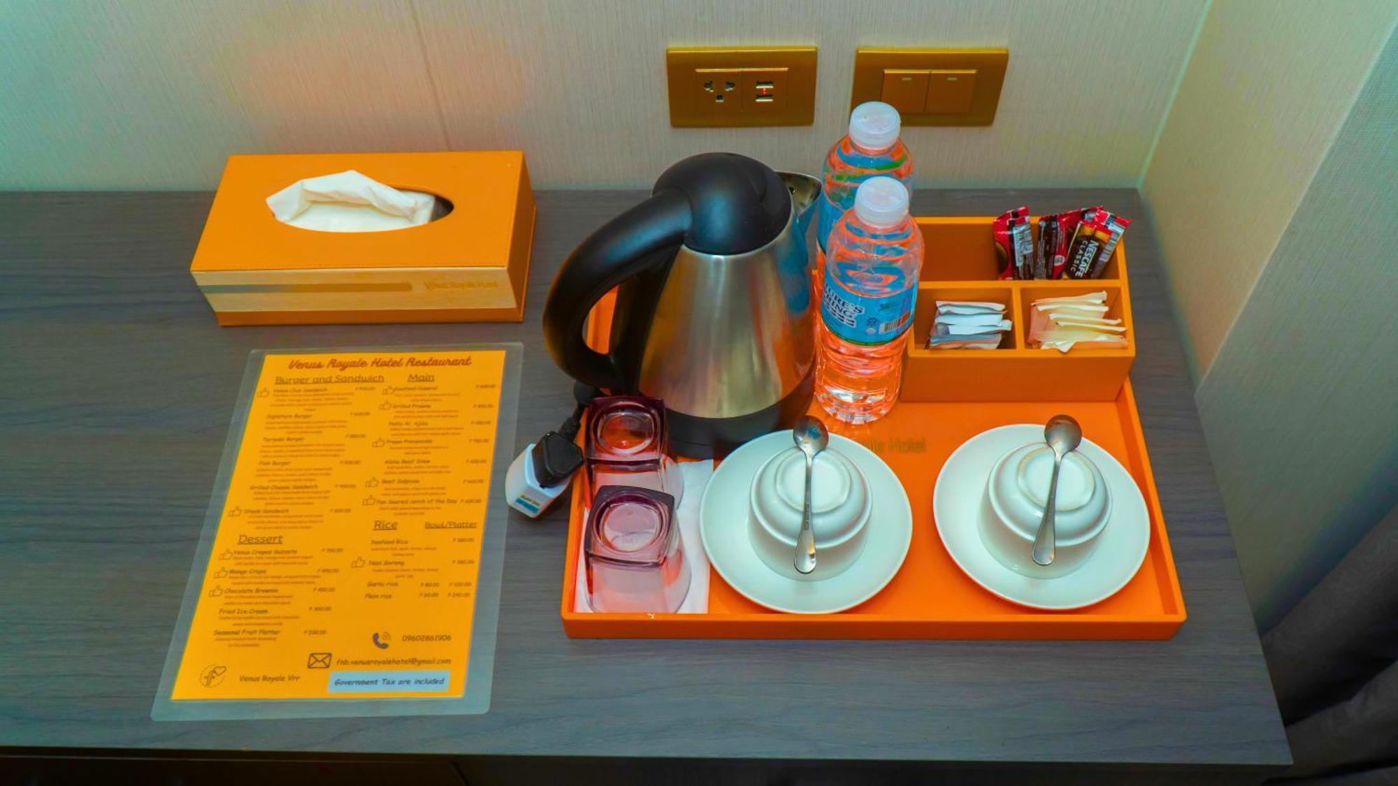 Venus Royale Hotel コロン エクステリア 写真